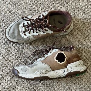 Satorisan Sneakers running walking shoes size 37 leather fuzzy teddy metallic